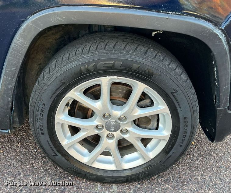 image for item NI9085 2016 Jeep Cherokee Sport  SUV