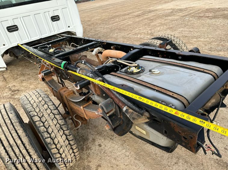 image for item NI9701 2012 Ford F550  truck cab and chassis