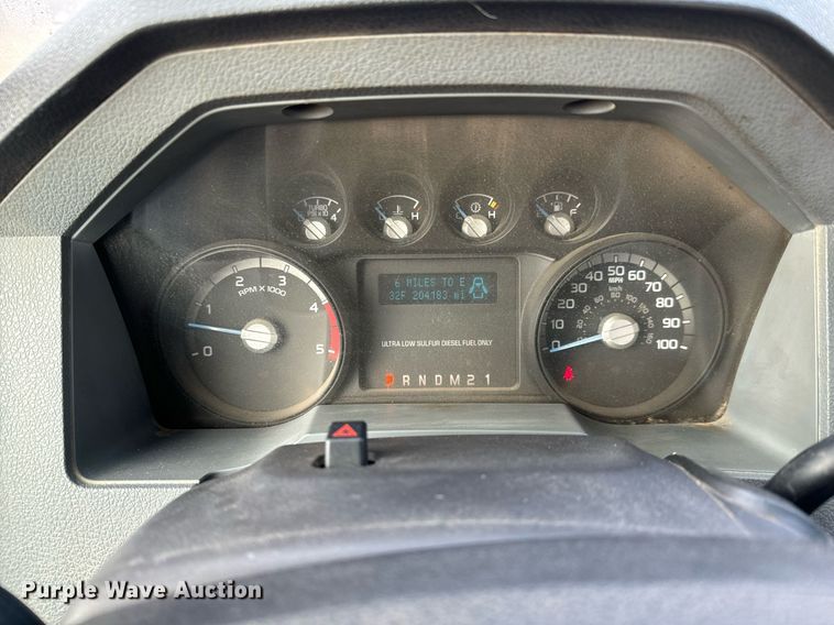 image for item NI9701 2012 Ford F550  truck cab and chassis