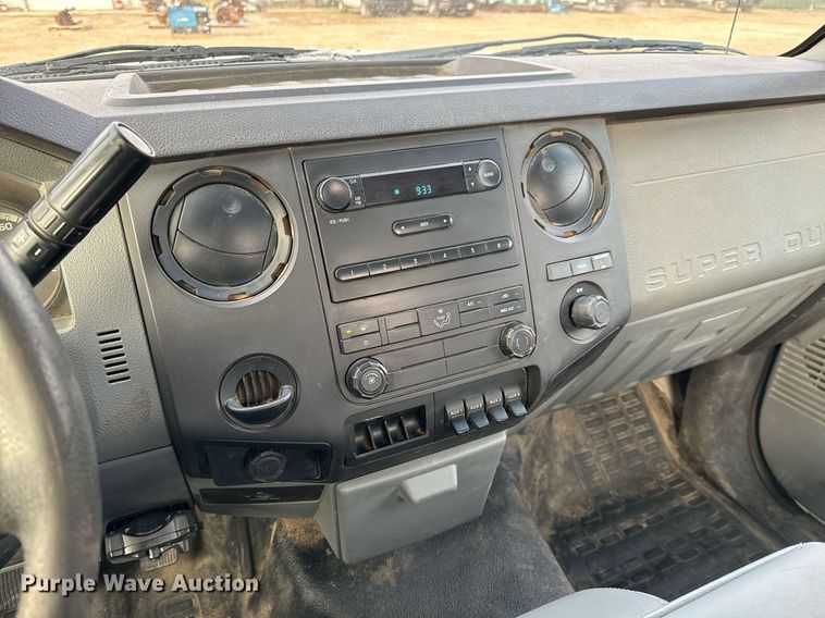 image for item NI9701 2012 Ford F550  truck cab and chassis