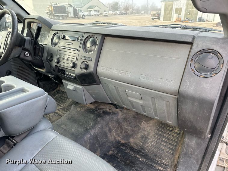 image for item NI9701 2012 Ford F550  truck cab and chassis