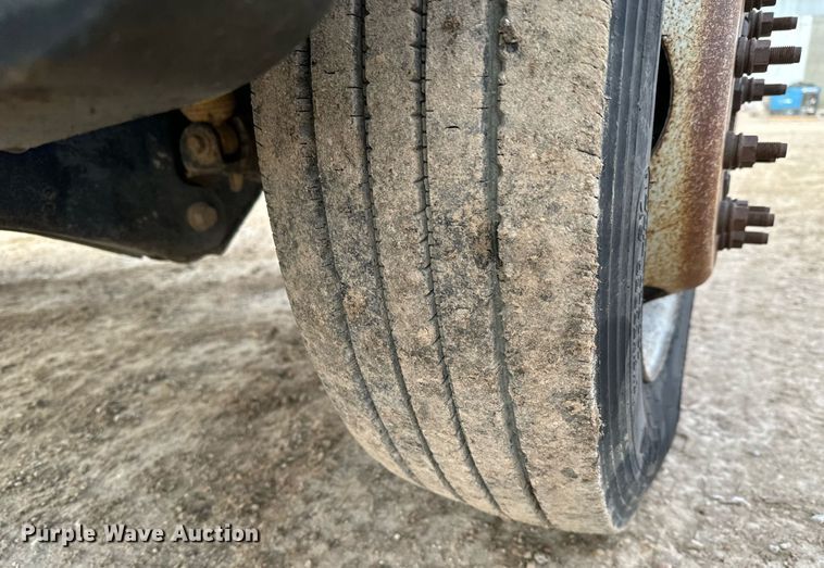 image for item NI9701 2012 Ford F550  truck cab and chassis