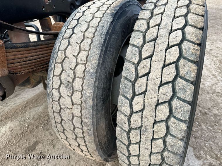 image for item NI9701 2012 Ford F550  truck cab and chassis