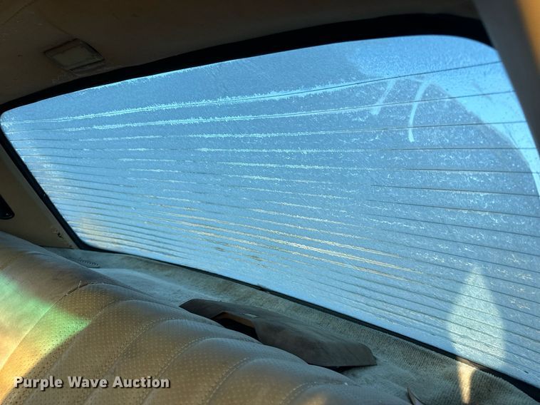 image for item NM9203 1983 Mercedes Benz 240D