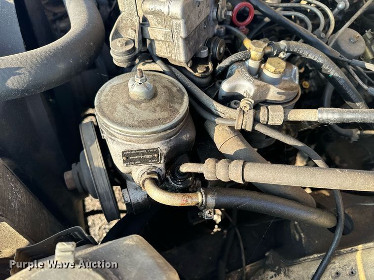 image for item NM9203 1983 Mercedes Benz 240D