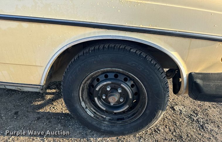 image for item NM9203 1983 Mercedes Benz 240D