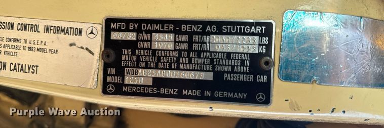 image for item NM9203 1983 Mercedes Benz 240D