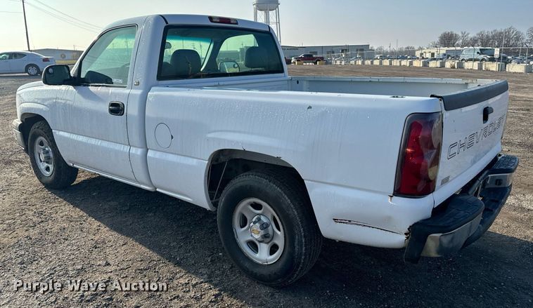 image for item NM9204 2003 Chevrolet Silverado 1500  pickup truck