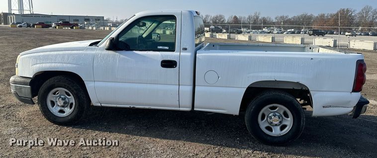 image for item NM9204 2003 Chevrolet Silverado 1500  pickup truck