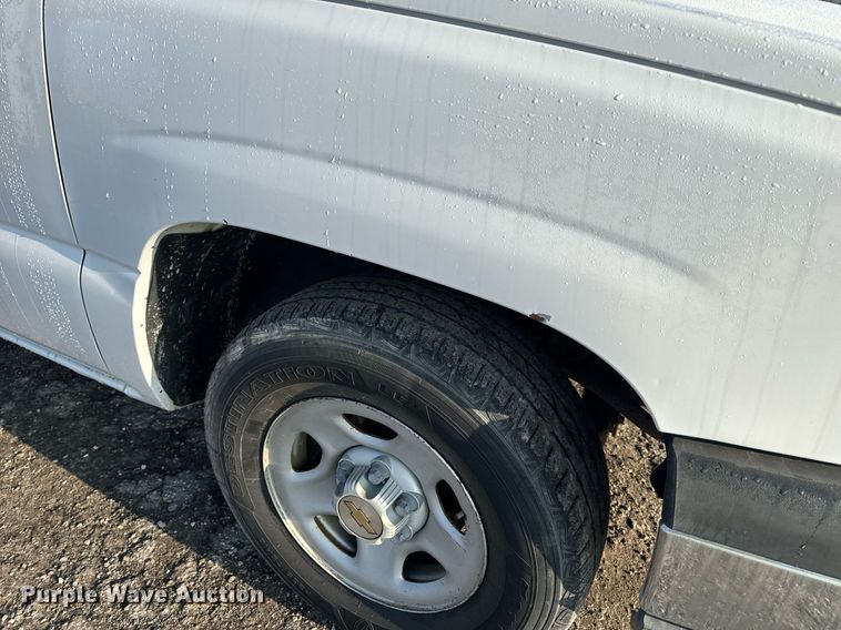 image for item NM9204 2003 Chevrolet Silverado 1500  pickup truck