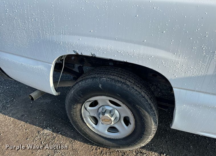 image for item NM9204 2003 Chevrolet Silverado 1500  pickup truck