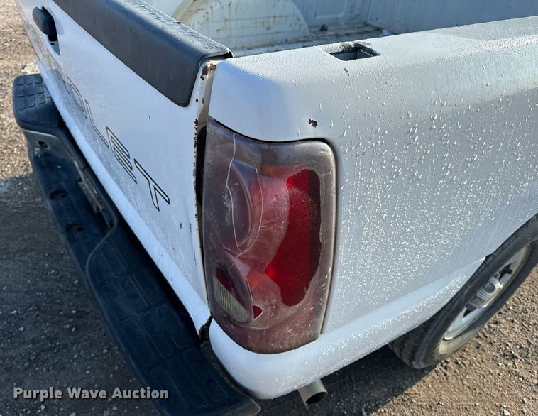 image for item NM9204 2003 Chevrolet Silverado 1500  pickup truck