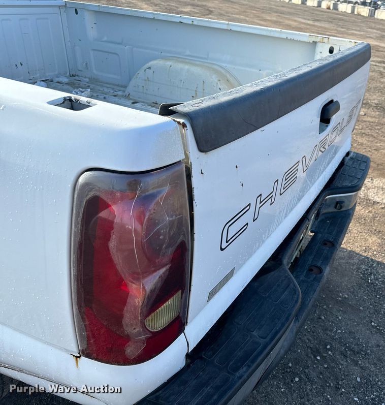 image for item NM9204 2003 Chevrolet Silverado 1500  pickup truck