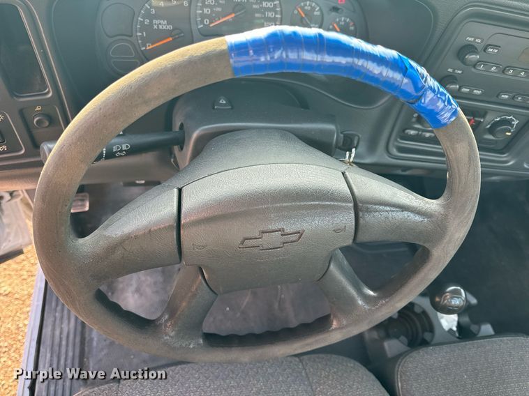 image for item NM9204 2003 Chevrolet Silverado 1500  pickup truck