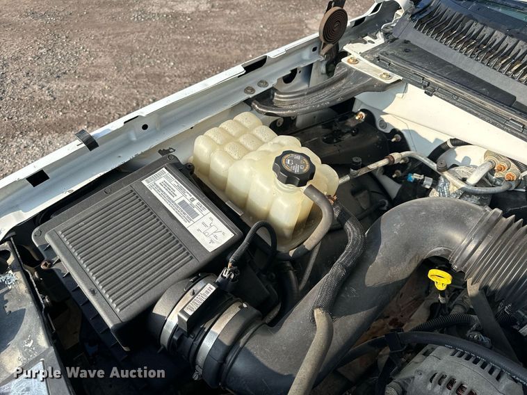 image for item NM9204 2003 Chevrolet Silverado 1500  pickup truck