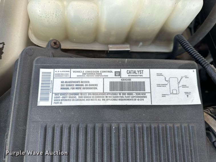 image for item NM9204 2003 Chevrolet Silverado 1500  pickup truck