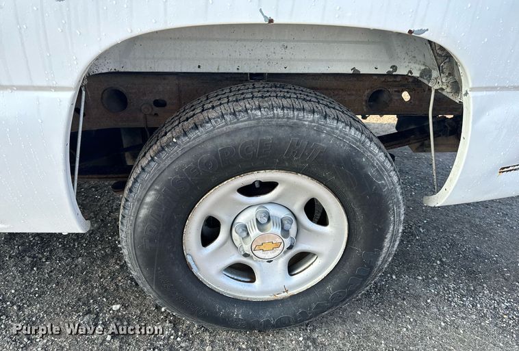 image for item NM9204 2003 Chevrolet Silverado 1500  pickup truck