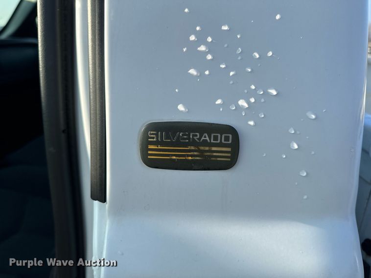 image for item NM9204 2003 Chevrolet Silverado 1500  pickup truck