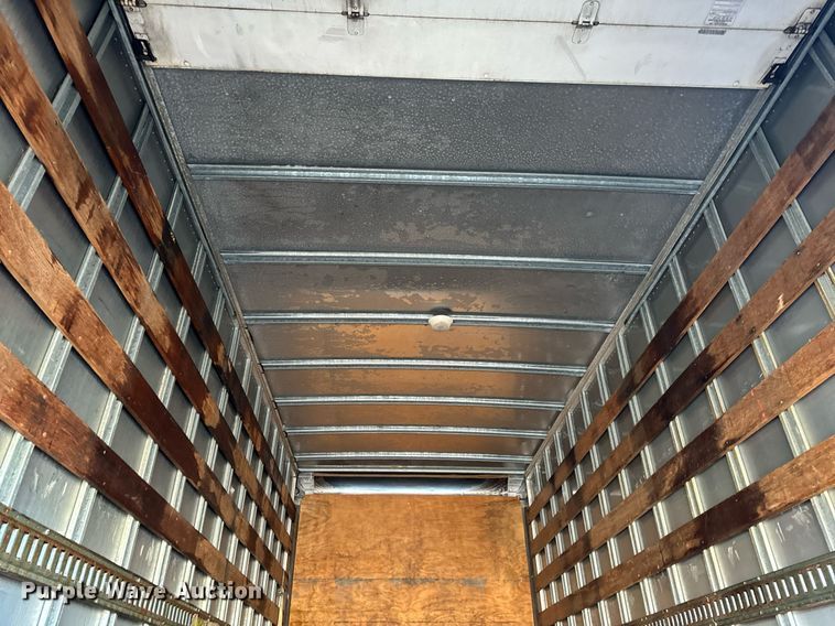 image for item NM9205 2000 Chevrolet C6500  box truck