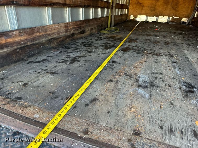 image for item NM9205 2000 Chevrolet C6500  box truck