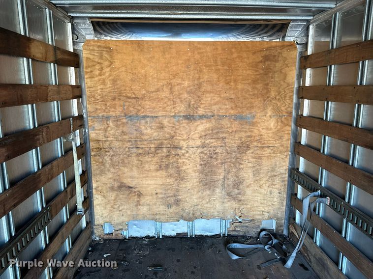 image for item NM9205 2000 Chevrolet C6500  box truck