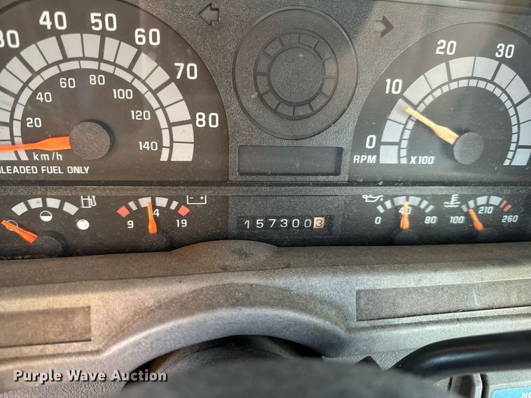 image for item NM9205 2000 Chevrolet C6500  box truck