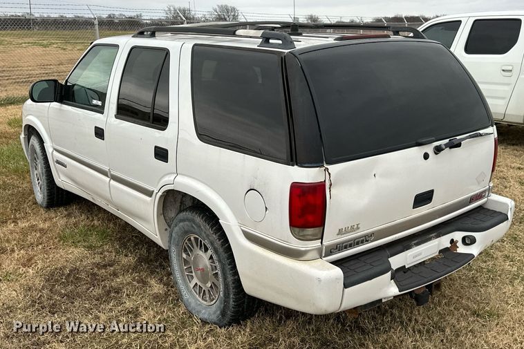 image for item NO9415 2000 GMC Jimmy  SUV