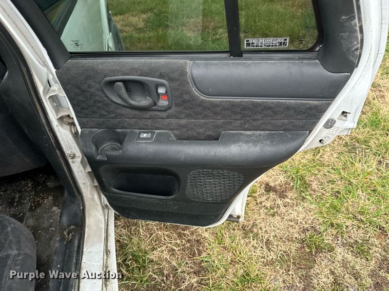 image for item NO9415 2000 GMC Jimmy  SUV