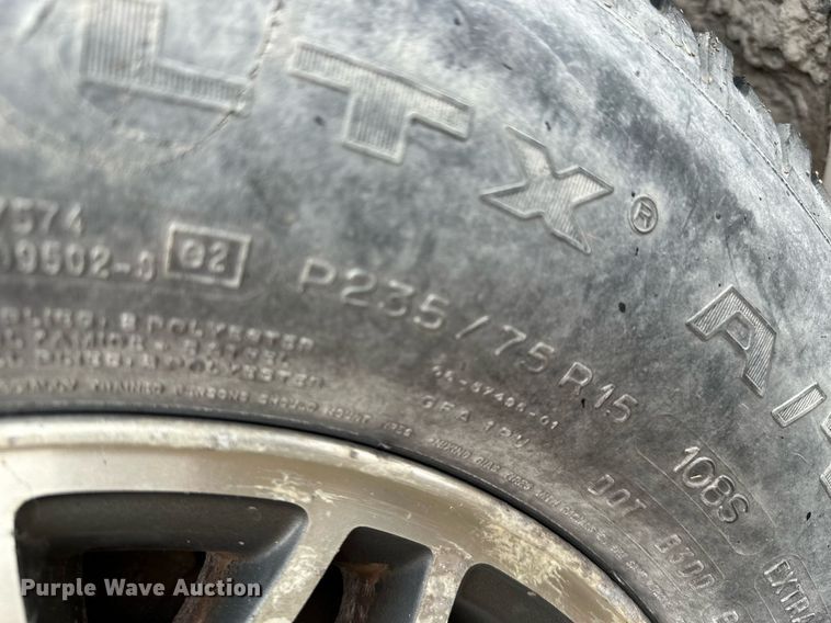 image for item NO9415 2000 GMC Jimmy  SUV