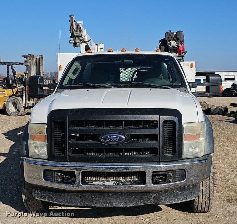 image for item NP9299 2008 Ford F550 Super Duty XLT  utility / service truck