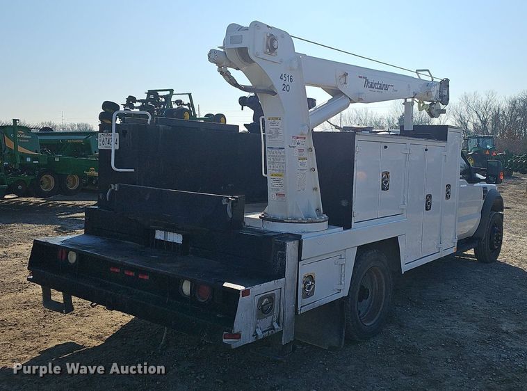 image for item NP9299 2008 Ford F550 Super Duty XLT  utility / service truck