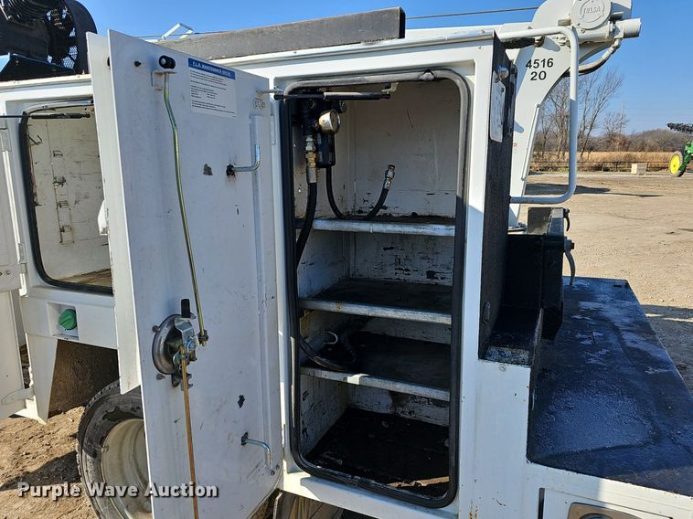 image for item NP9299 2008 Ford F550 Super Duty XLT  utility / service truck