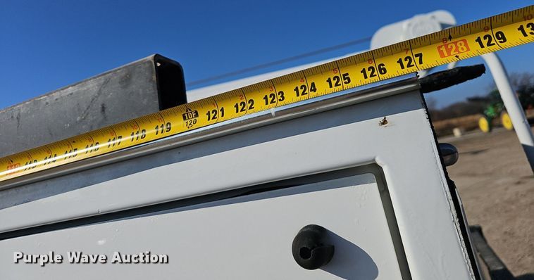 image for item NP9299 2008 Ford F550 Super Duty XLT  utility / service truck