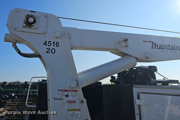 image for item NP9299 2008 Ford F550 Super Duty XLT  utility / service truck