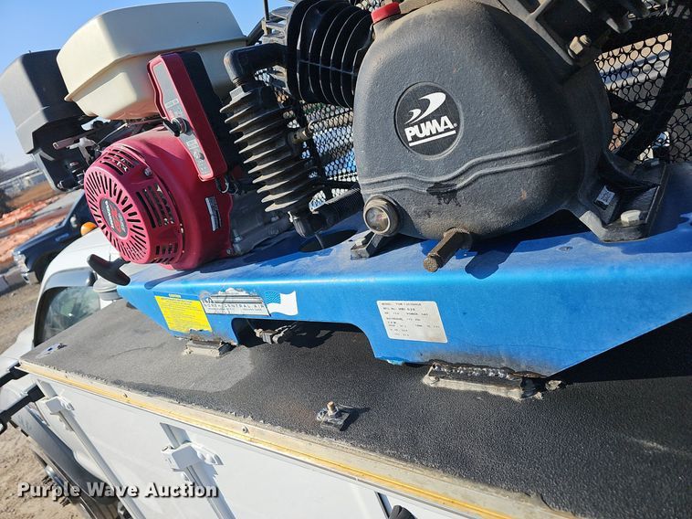 image for item NP9299 2008 Ford F550 Super Duty XLT  utility / service truck