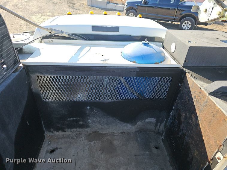 image for item NP9299 2008 Ford F550 Super Duty XLT  utility / service truck