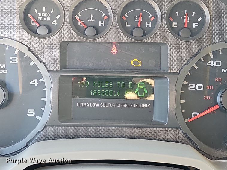 image for item NP9299 2008 Ford F550 Super Duty XLT  utility / service truck