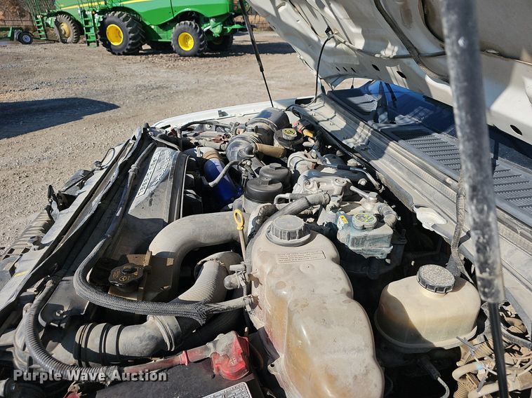 image for item NP9299 2008 Ford F550 Super Duty XLT  utility / service truck