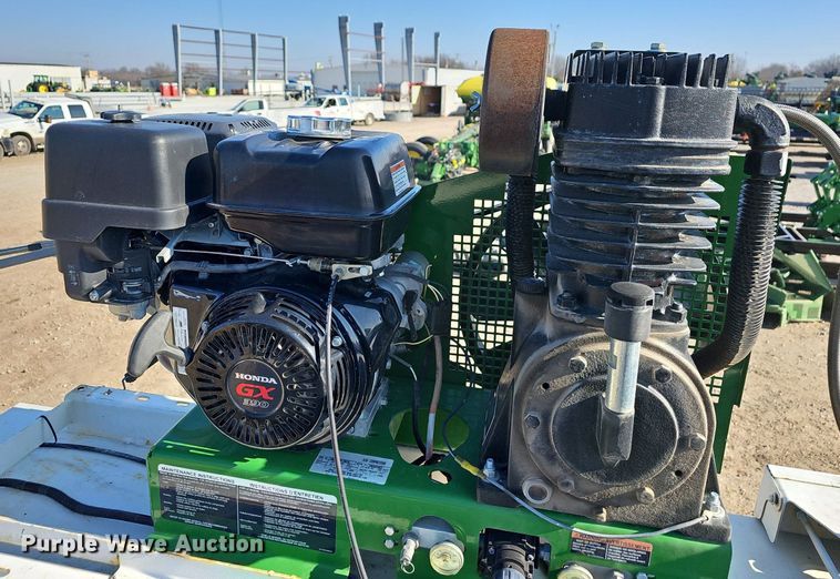 image for item NP9300 2014 Ford F550 Super Duty  utility / service truck