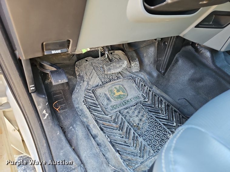 image for item NP9300 2014 Ford F550 Super Duty  utility / service truck