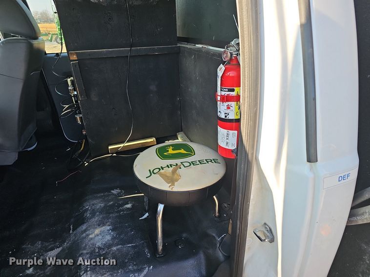 image for item NP9300 2014 Ford F550 Super Duty  utility / service truck