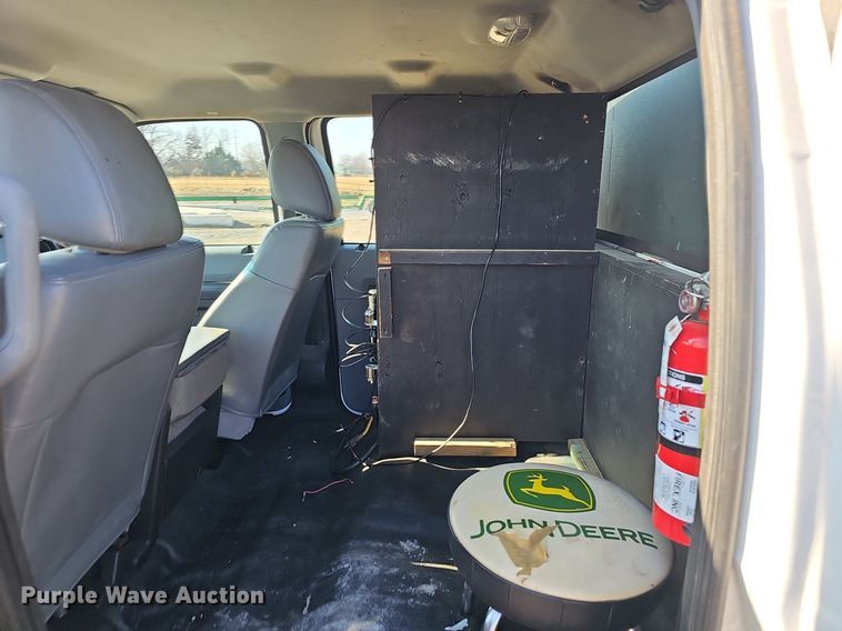 image for item NP9300 2014 Ford F550 Super Duty  utility / service truck