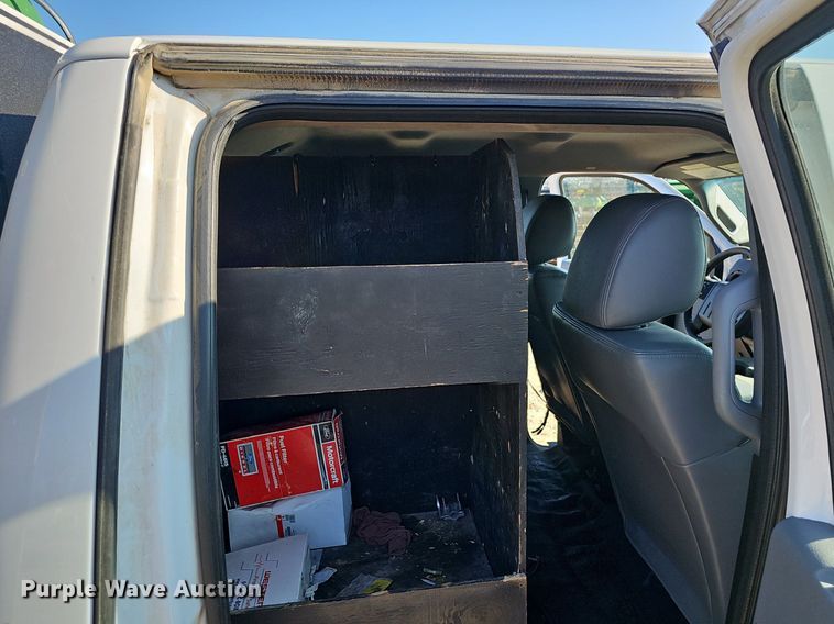 image for item NP9300 2014 Ford F550 Super Duty  utility / service truck