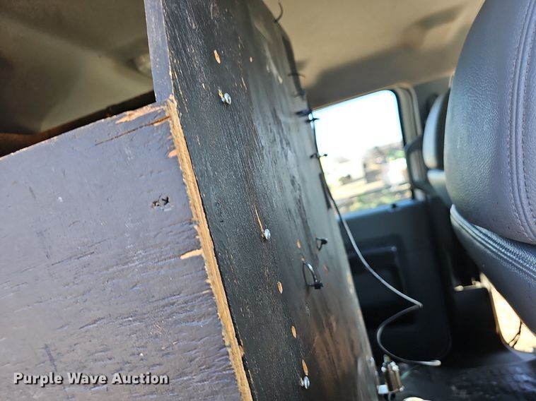 image for item NP9300 2014 Ford F550 Super Duty  utility / service truck