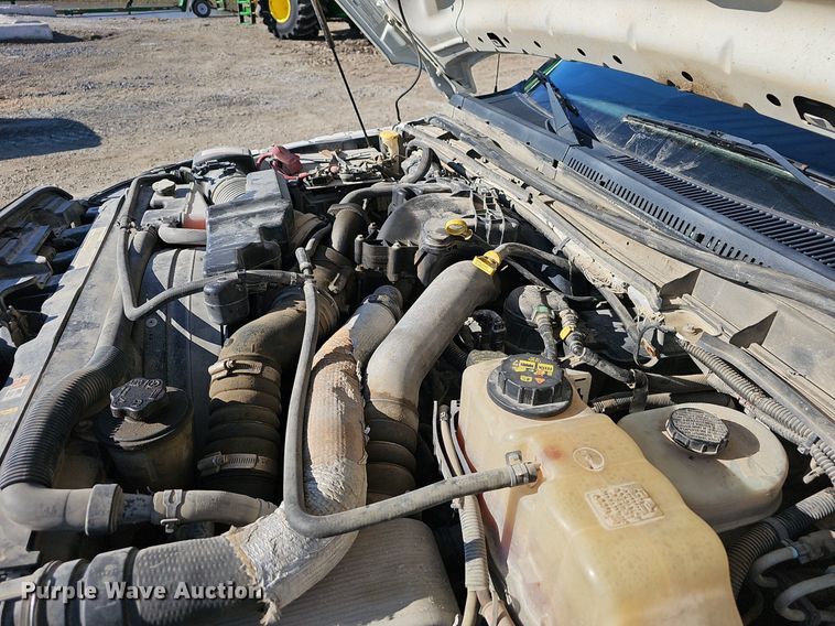 image for item NP9300 2014 Ford F550 Super Duty  utility / service truck