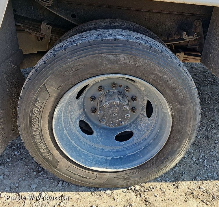 image for item NP9300 2014 Ford F550 Super Duty  utility / service truck