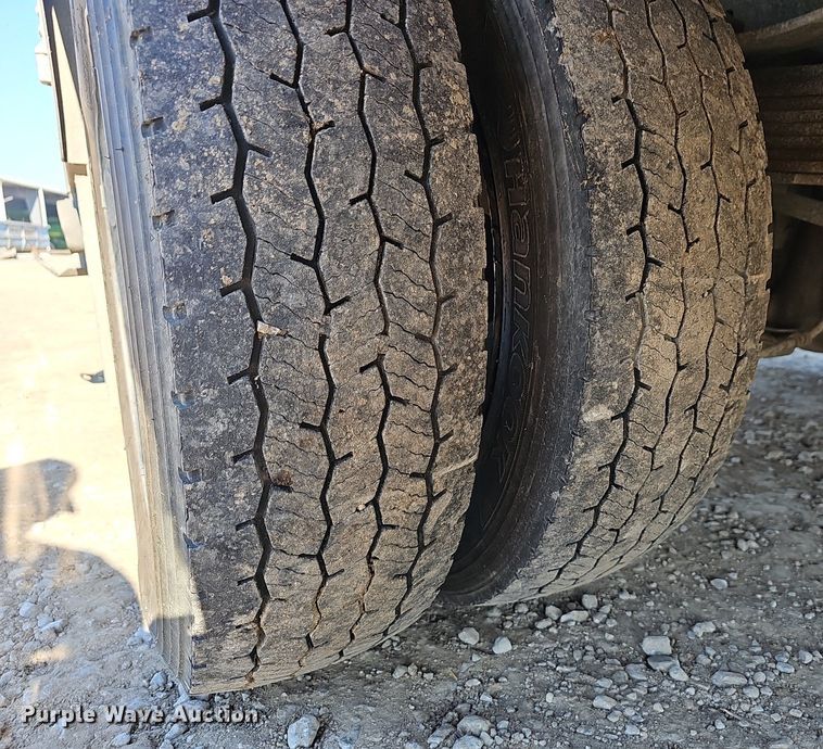 image for item NP9300 2014 Ford F550 Super Duty  utility / service truck