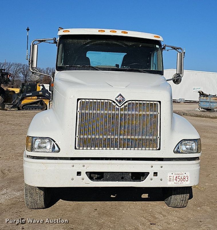 image for item NP9301 2007 International 9200i SBA utility / service truck