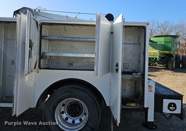 image for item NP9301 2007 International 9200i SBA utility / service truck