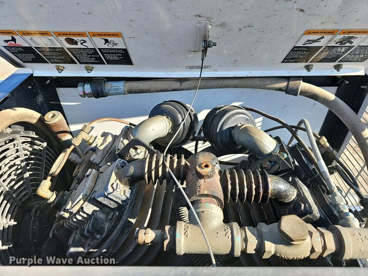 image for item NP9301 2007 International 9200i SBA utility / service truck